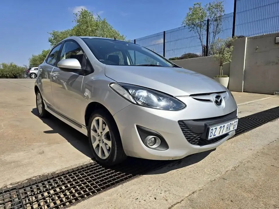 2012 Mazda 2  1.3 Dynamic 5Dr