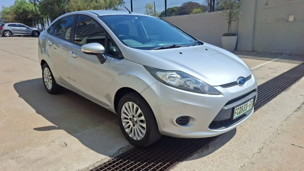2012 Ford Fiesta 1.6 Trend 4Dr