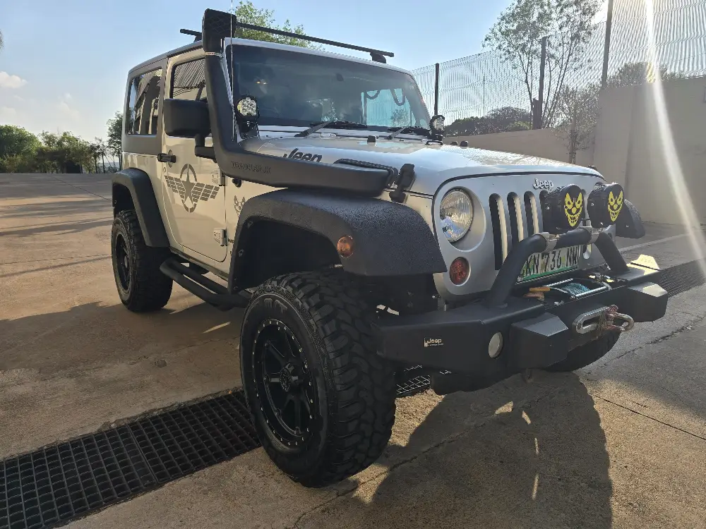 2010 Jeep Wrangler  3.8 Sahara 2Dr Auto